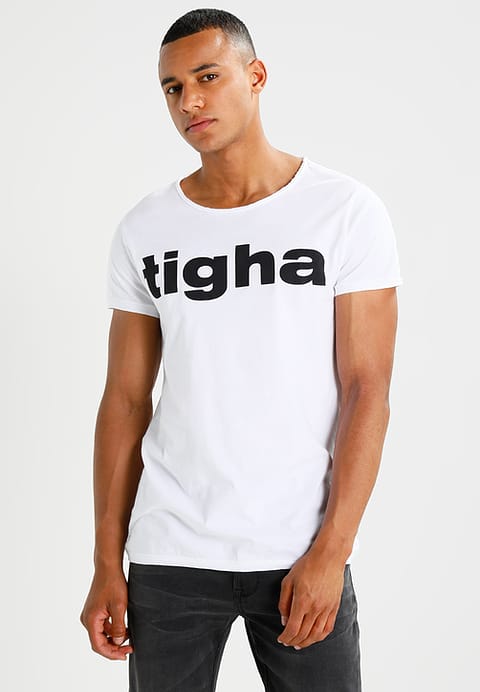 Flawlessly T-shirt herrtryck vit vit Tigha logotyp