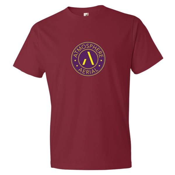 Lila och guld Atmosphere Logo Kortärmad t-shirt |  Atmosfär