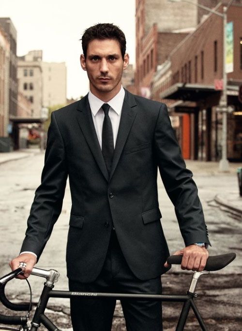 Strellson Bike Suit - en kostym gjord med tekniska tyger och