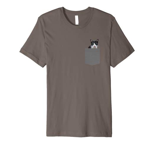 Amazon.com: Svart Vit Söt Katt Bröstficka Humor Rosa T-shirt