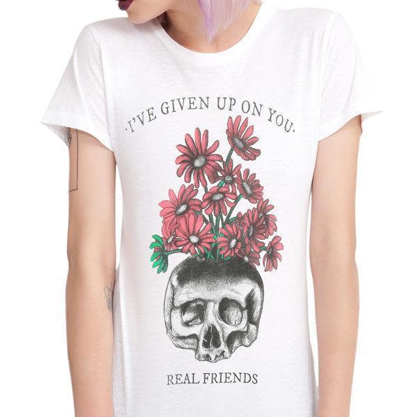Real Friends Skull T-shirt Storlek:L NYTT & OFFICIELL Rolig T-shirt Köp