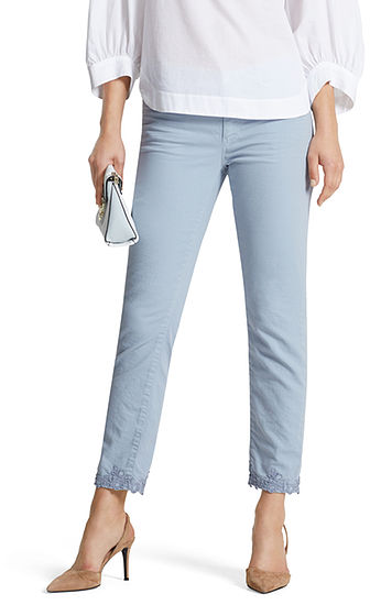 Beskurna jeans med spets |  marc-cain.com/en