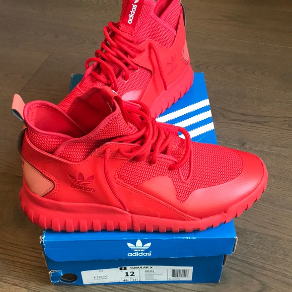 adidas skor |  Röda sneakers |  Poshmark