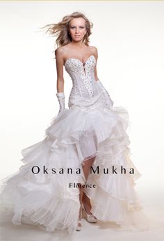 Vokuhila Dresses bröllopskollektion 2012 och tidigare Florens - designergjorda bröllops- och aftonklänningar FNOYJIL