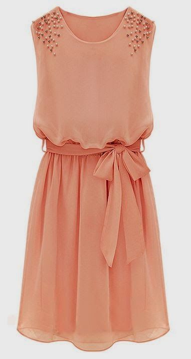 vacker korall / persika / aprikos klänning