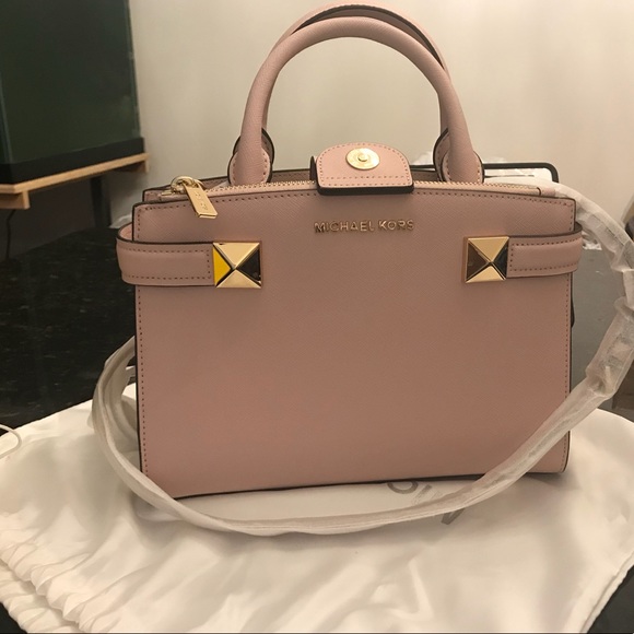 Michael Kors Väskor |  Karla Satchel Hand |  Poshmark