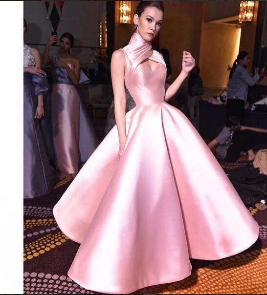 Unika klänningar 2017 elegant aftonklänning billig balklänning balklänning unik höghalsad rosa ZXRGQEZ