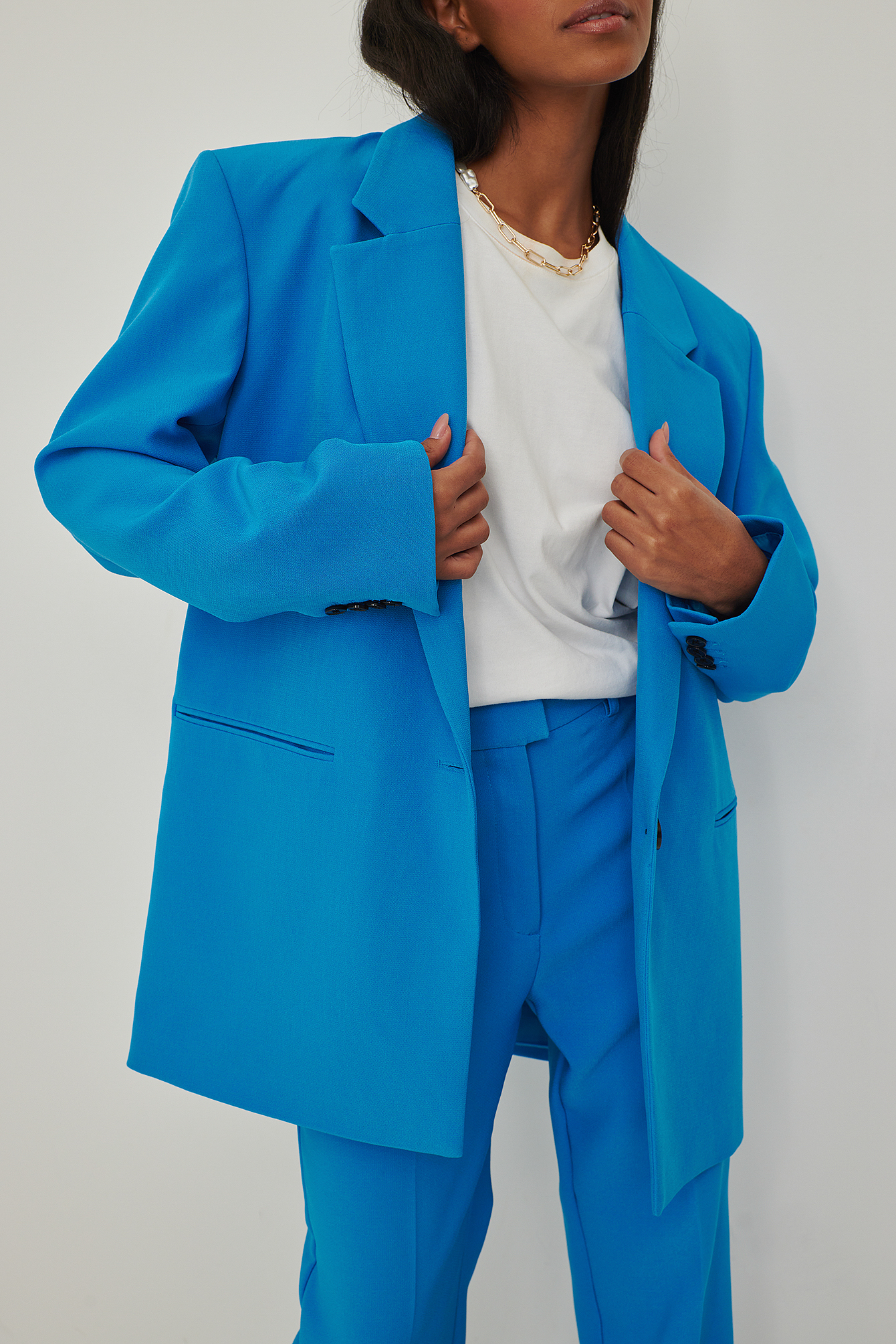 blå kavaj dam – Blazern i blått: en accessoar, många möjligheter