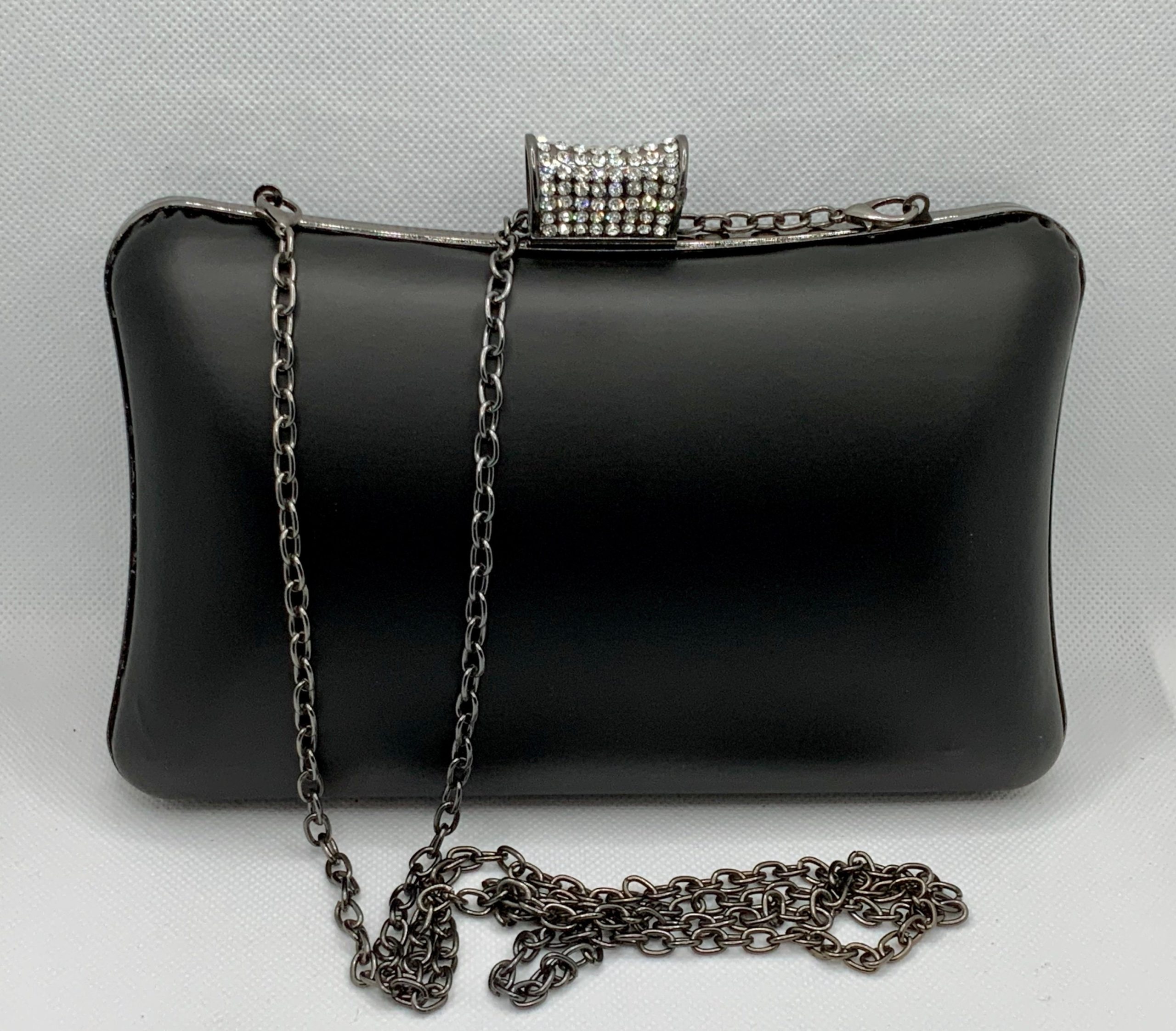 Black Clutch – en elegant följeslagare